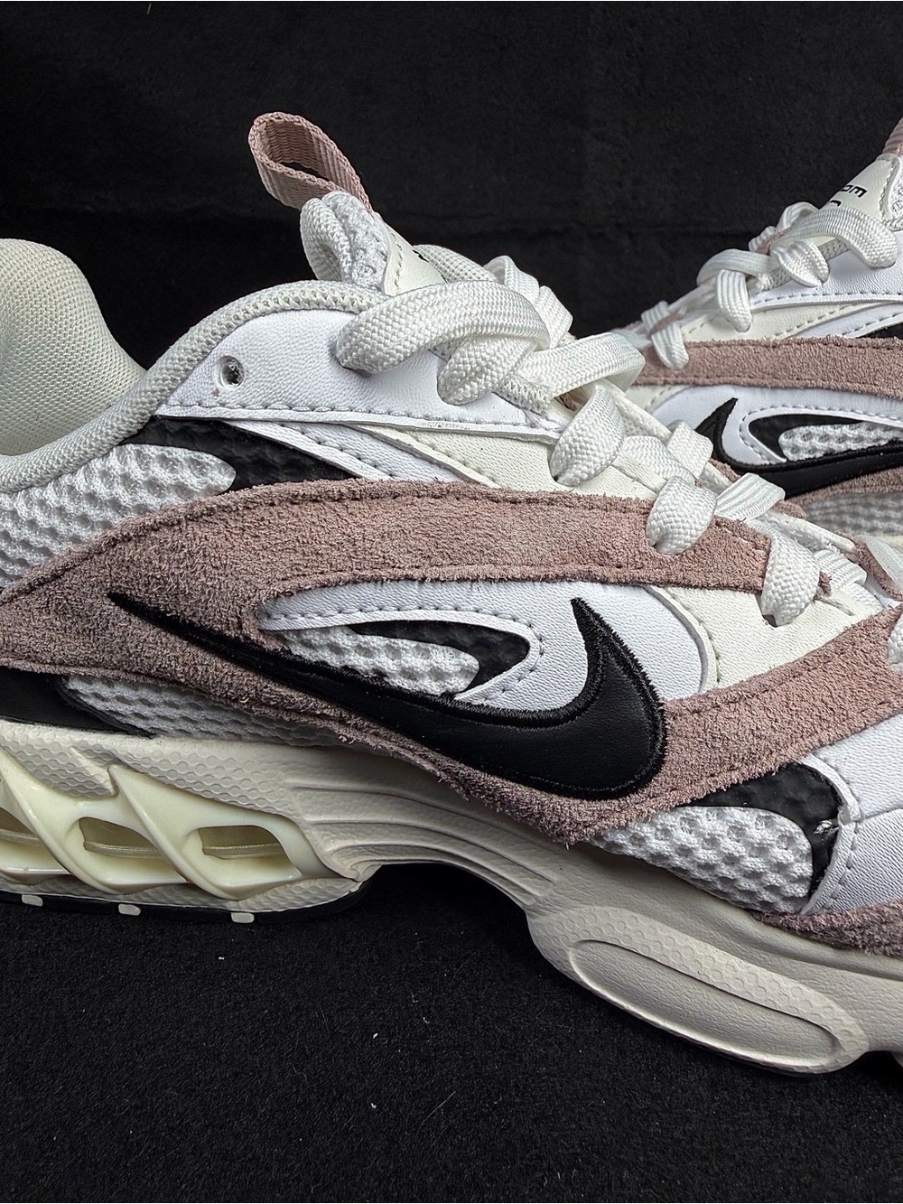 Nike Air Zoom Fire - Picture 5 of 9